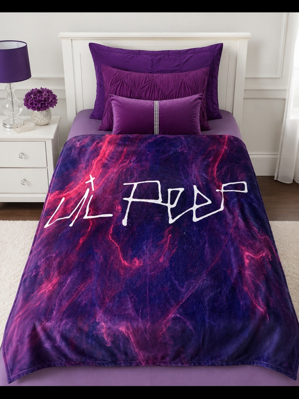 Purple Graphic Plush Throw Blanket